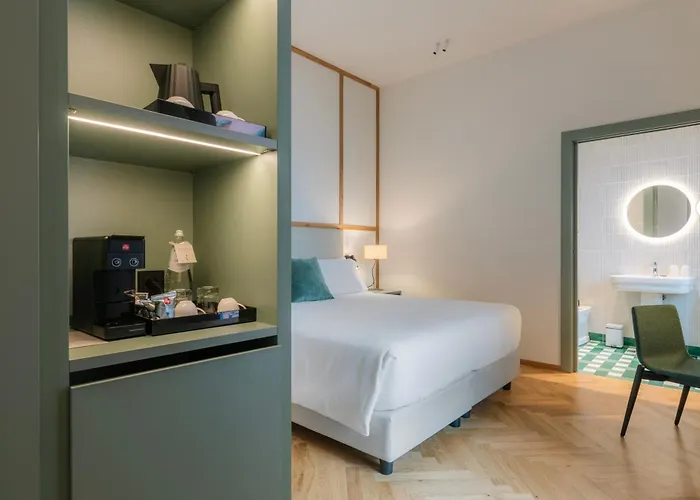 Casa Du Lac, By R Collection 4*