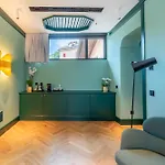 Casa Du Lac, By R Collection 4*