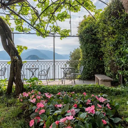 Casa Du Lac, By R Collection 4* Varenna
