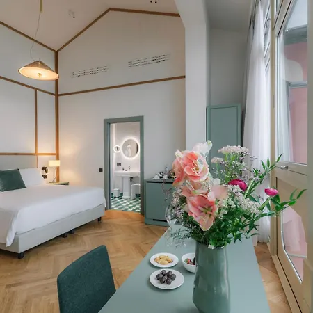 Casa Du Lac, By R Collection 4* Varenna