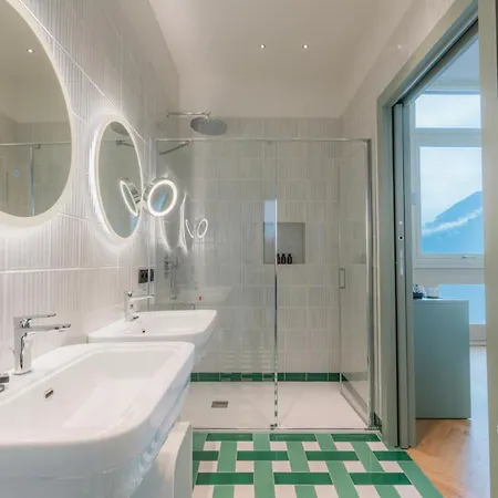 Casa Du Lac, By R Collection 4*