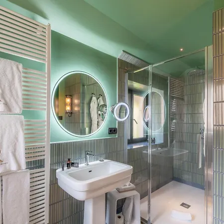 Casa Du Lac, By R Collection 4*